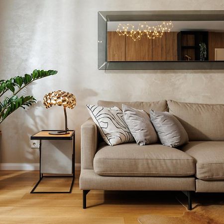 Pure Living Apartment W. Private Parking Braşov Exterior foto